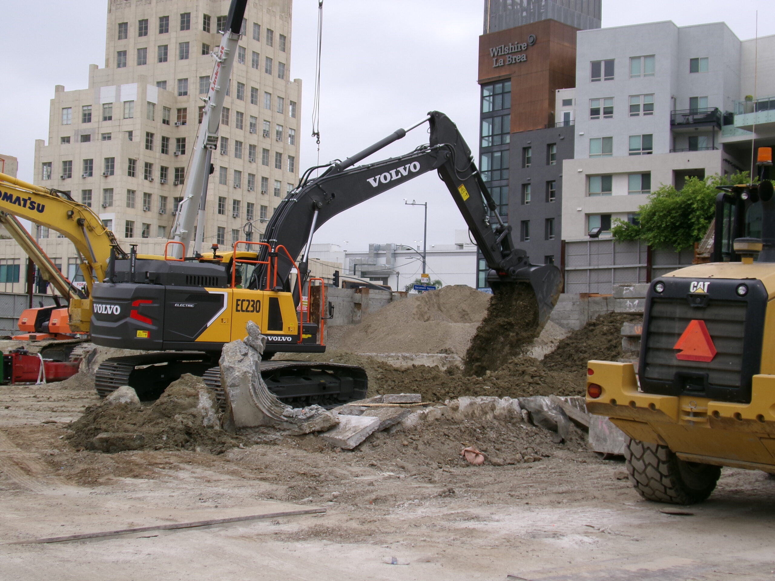 Revolutionizing Construction Sites with Creative Excavator Rentals